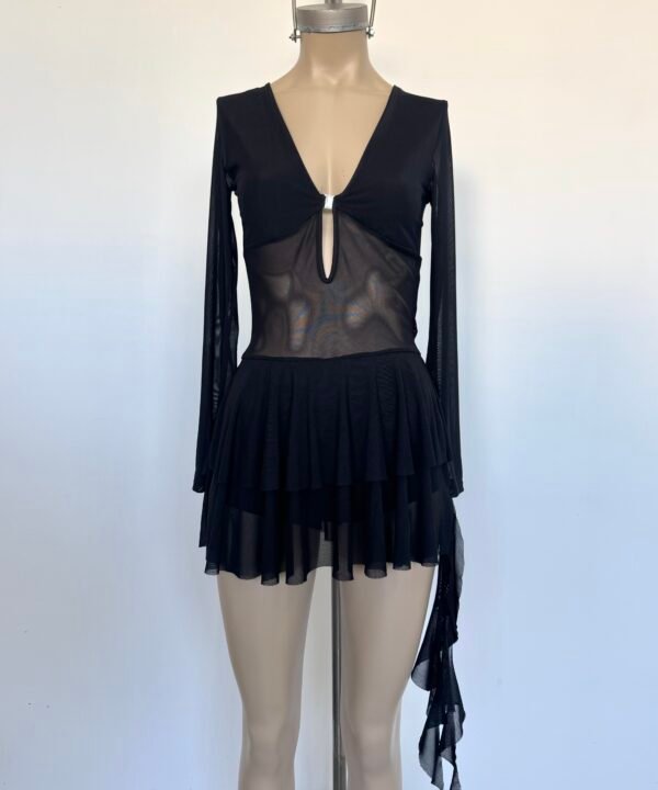 Alternative view of 470/T-VESTIDO TUL LISO MANGA LARGA CENTRO HEBILLA BROCHE CHICO CON DOBLE VOLADO SHORT INTERNO Y VOLADO CAIDO LATERAL
