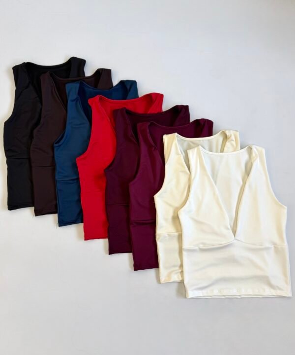 2622/M-MUSCULOSA MICROFIBRA ESCOTADO V PECHERA FORRADO