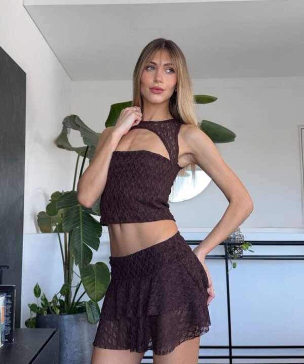 2816/E-Top Musculosa Encaje Olimpia Abertura Pecho Con Bando Forrado