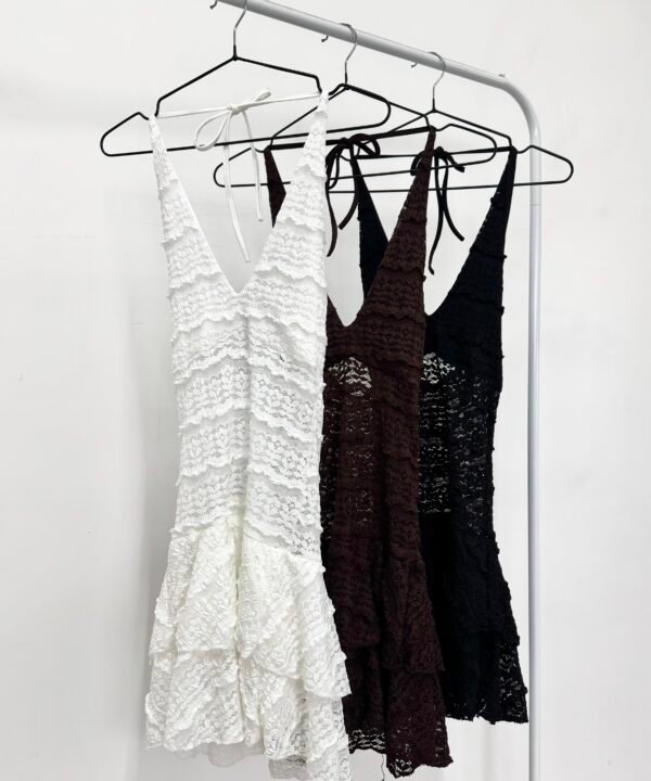 521/EM-Vestido Encaje Missha Pechera Halter Tira Para Atar Cuello Cruzado Con Doble Volado Y Short Interno