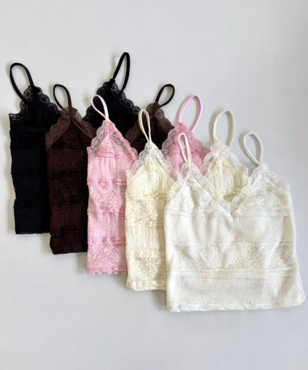 3073/ER-Top Encaje Ruffle Tirita Escote V Con Puntilla