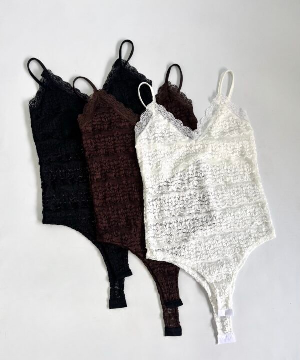 5400/EM-Body Encaje Missha Tirita Escote V Con Puntilla Y Forrado Pechera