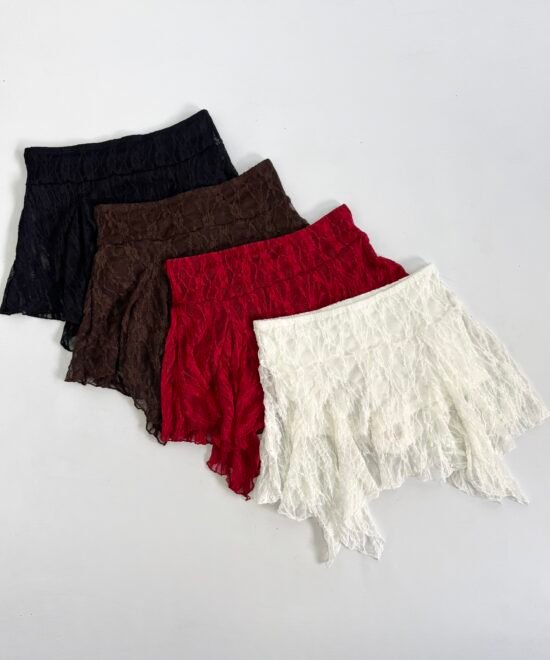 663/ET-Pollera Encaje Tere Volado Con 4 Picos Caidos Y Short Interno