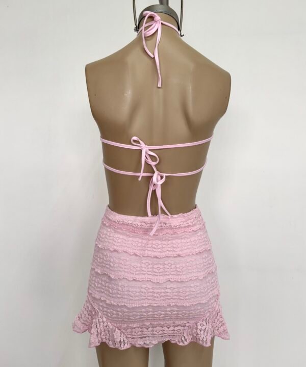 530/EM-Vestido Halter Encaje Missha Espalda Descubierto Con 4 Tiras Y Pollera Volado Laterales - Image 3