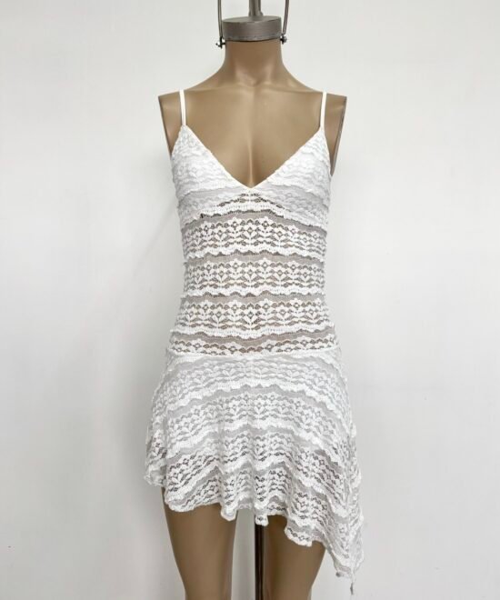 512/EM-Vestido Encaje Missha Tirita Pechera Forrado Con Volado Irregular Pico Lateral Y Short Interno - Imagen 3