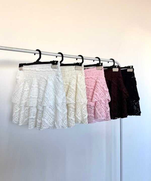 636/EM-Pollera Encaje Missha Doble Volado Con Short Interno