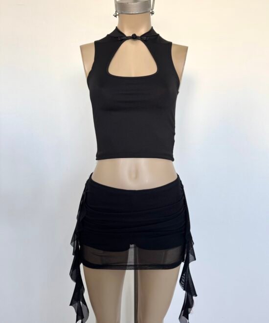 1429/M-Top Musculosa Microfibra Cuello Mao Aplique Alamar Con Abertura Busto - Imagen 3