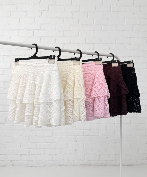 636/EM-Pollera Encaje Missha Doble Volado Con Short Interno