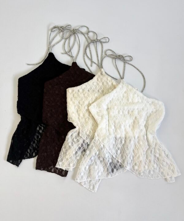 1914/ES-Top Halter Encaje Sora Bretel Brillo Para Atar Cuello Y Volado Cruzado Pico Lateral