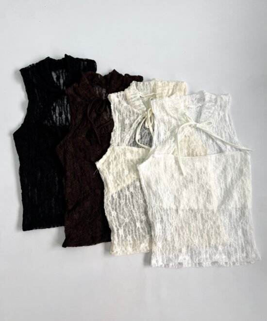 1426/EJ-Musculosa Encaje Judy Cuello Mao Japo Con Tira Y Recorte Con Abertura Pecho Forrado