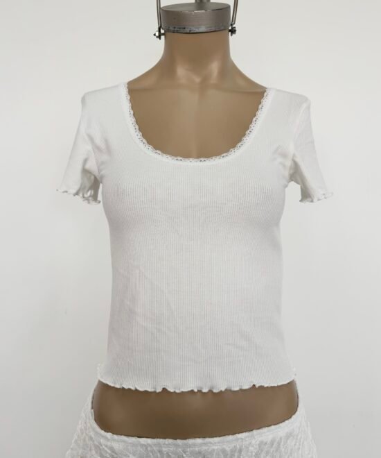 Alternative view of 2222-Remera Morley Fino Cuello Puntilla Y Rulotte Manga Corta