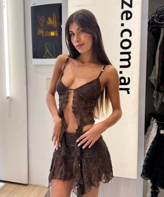 1413/ET-Top Encaje Tere Tirita Con 4 Perlitas Centro Tira Con Volado Caido